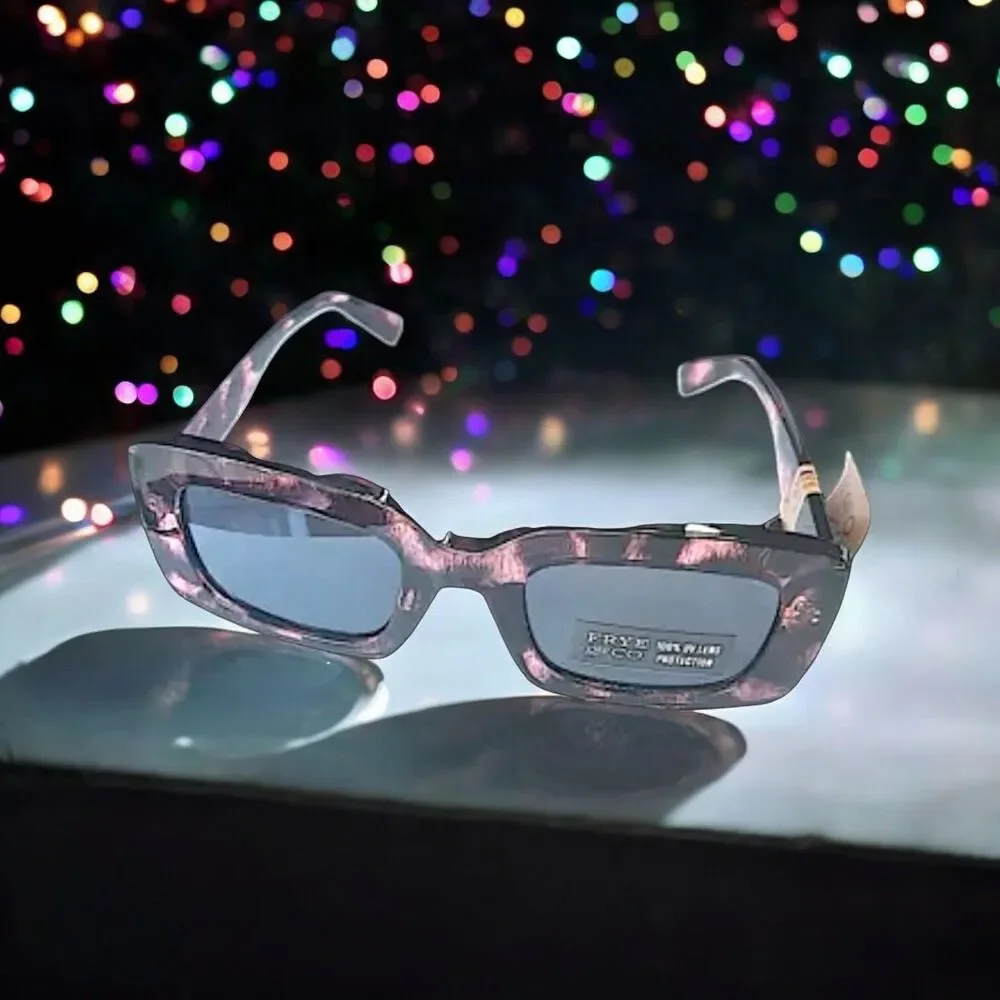 FRYE & CO Chunky Extended Rectangle Sunglasses Brand New With Tags